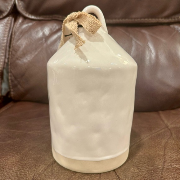 NEST Rae Dunn Ceramic Birdhouse - Picture 6 of 8